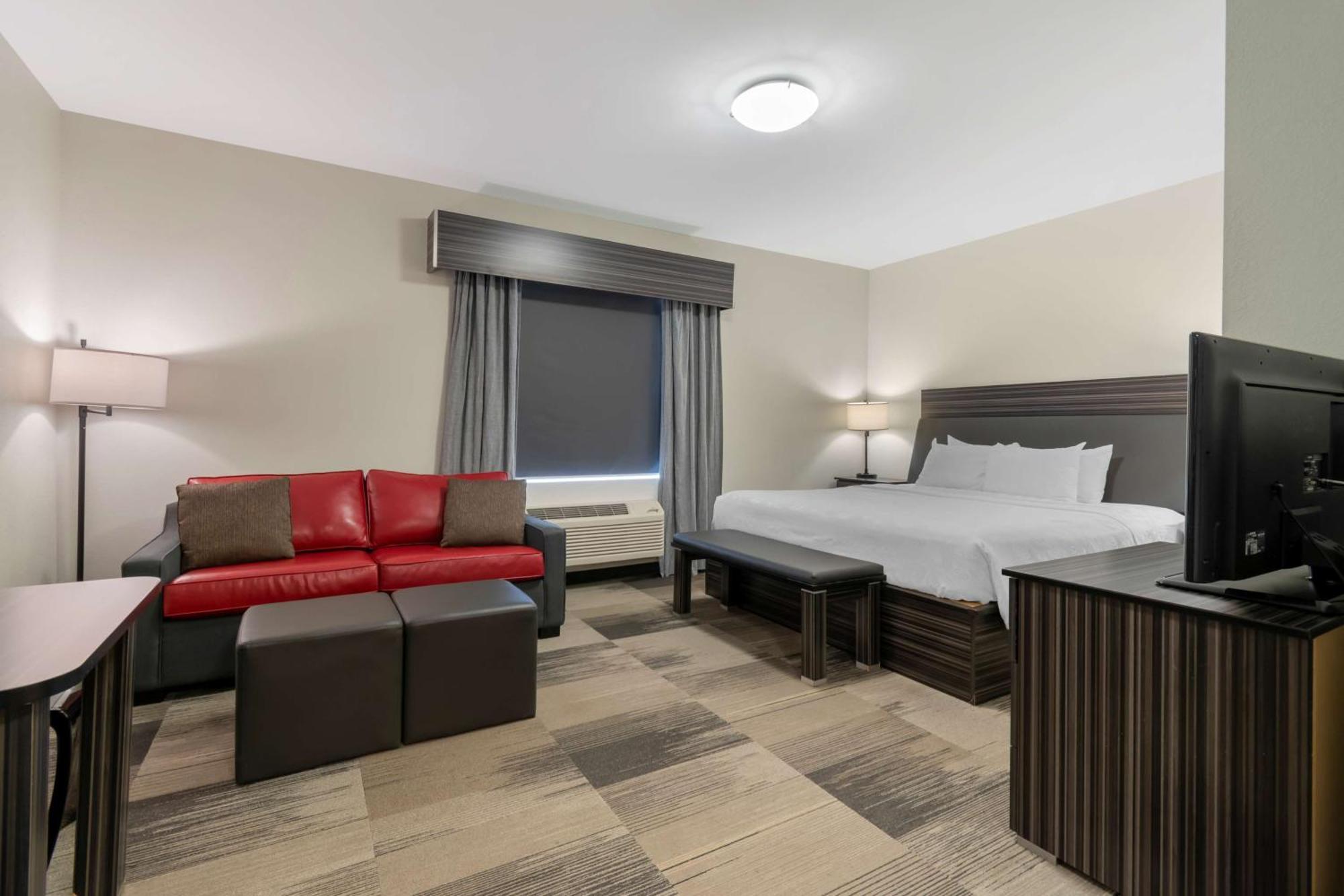 Best Western Plus Airport Inn & Suites Saskatoon Exterior foto